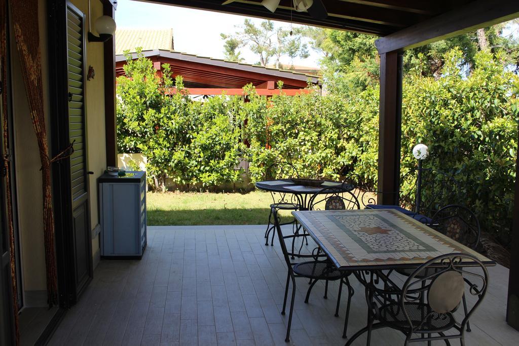 Casa Vacanze Roccella Beach Campofelice Di Roccella Exterior photo